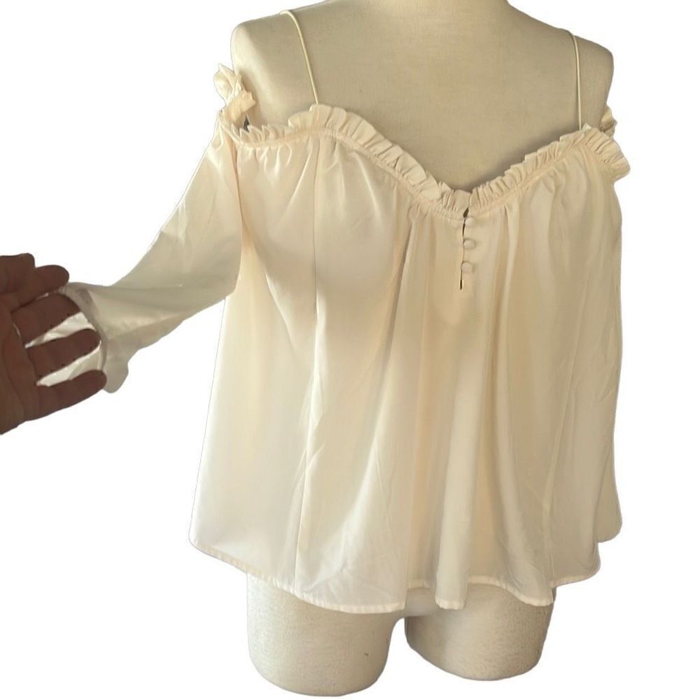 NWT Leith Nordstrom Off The Shoulder Long Sleeve Flowy Ivory Top Small